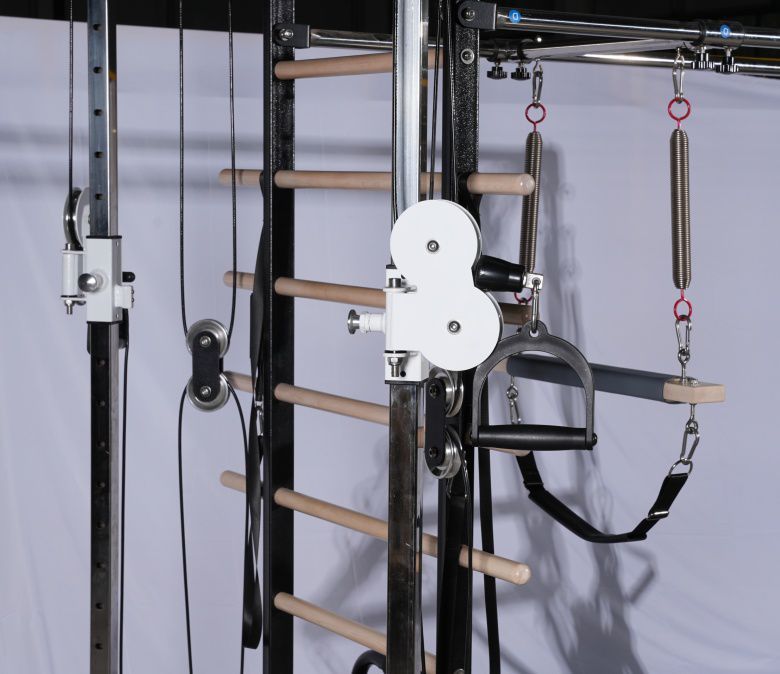 Máquina de treinamento multifuncional de 6 em 1 Pilates Cadillac Reformer