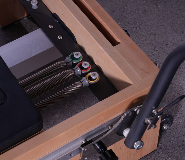 Maple Full Track Split Pilates Reformer com torre