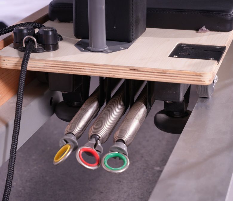 Maple Full Track Split Pilates Reformer com torre