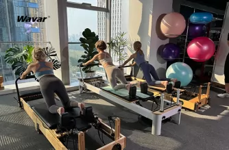 Use o reformador de Pilates para moldar um corpo perfeito