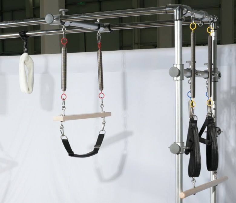 Treinamento para exercícios de ioga Maple Pilates Cadillac Reformer