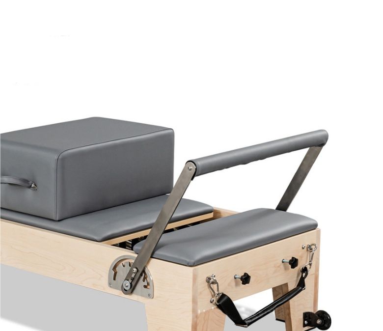 Studio Pilates Maple Reformer com meio trapézio