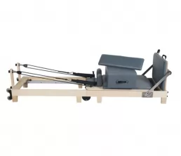 Máquina de exercício dobrável de Pilates com pernas de madeira