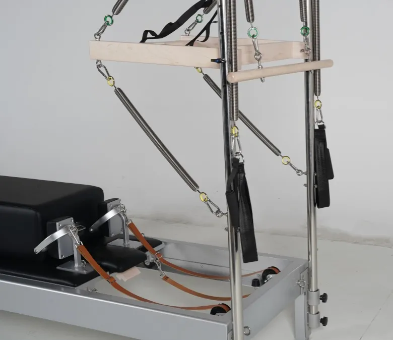 Reformer clássico de Pilates com torre