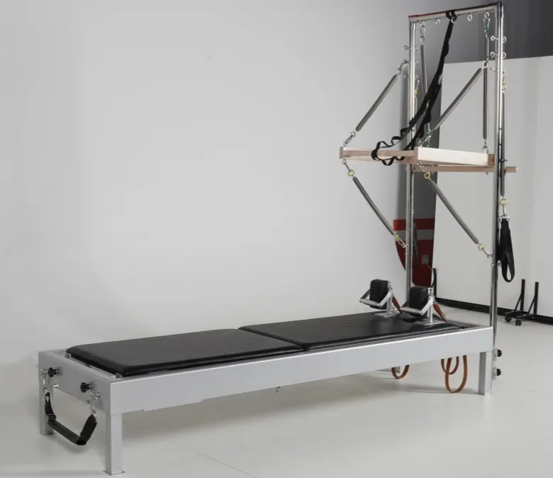 Reformer clássico de Pilates com torre